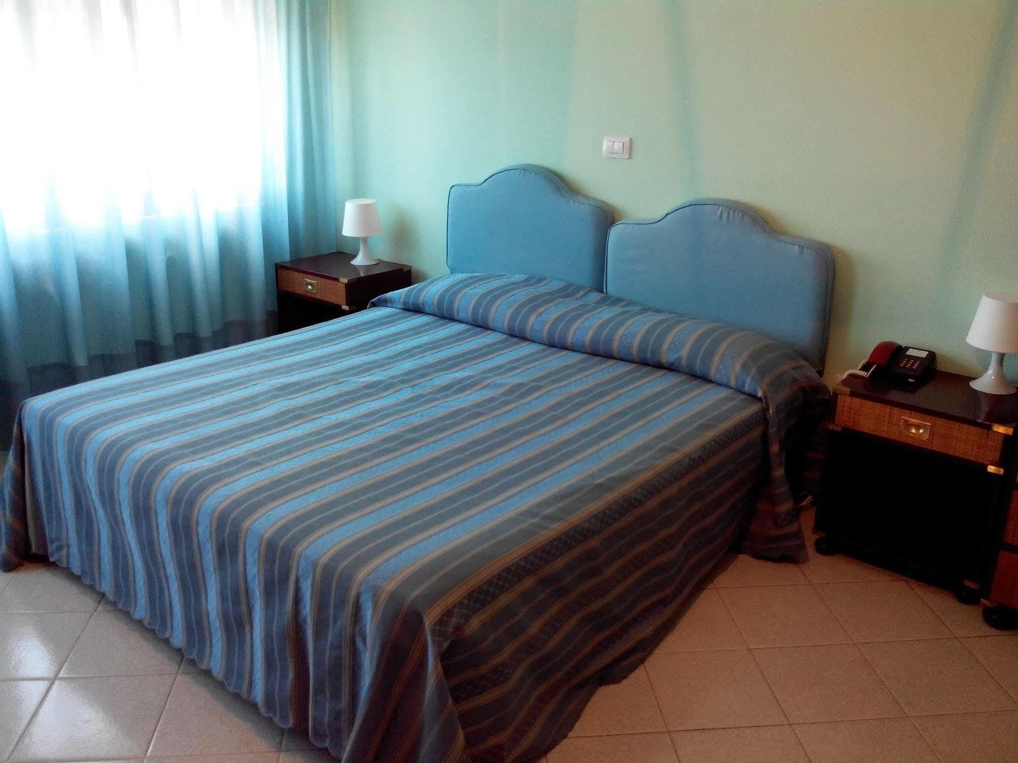 Hotel De Plam Olbia Eksteriør bilde